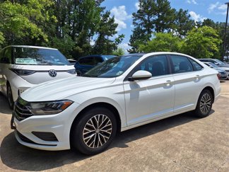 Used 2019 Volkswagen Jetta SE image 1