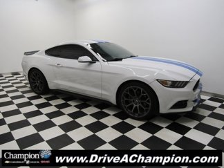 Used 2015 Ford Mustang Coupe image 1