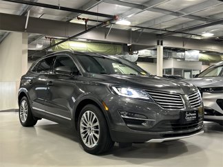 Used 2017 Lincoln MKC Reserve image 1