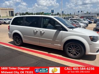 Used 2015 Dodge Grand Caravan SE w/ Quick Order Package 29E SE image 1