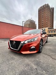 Certified 2019 Nissan Altima 2.5 SR w/ SR Premium Package image 1