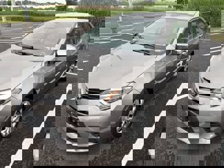 Used 2015 Toyota Corolla LE image 1