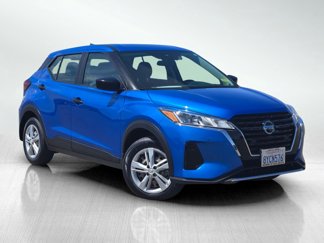 Used 2021 Nissan Kicks S image 1