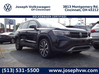 Certified 2024 Volkswagen Taos SE image 1