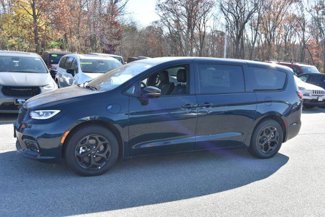 New 2023 Chrysler Pacifica Limited w/ S Appearance Package image 1