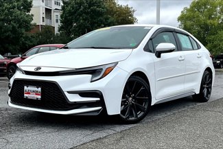 Used 2024 Toyota Corolla SE image 1