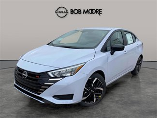 New 2025 Nissan Versa SR w/ Trunk Package image 1