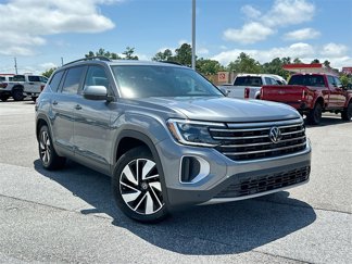 Used 2024 Volkswagen Atlas SE image 1