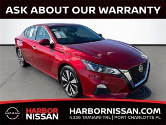 Used 2021 Nissan Altima 2.5 SV w/ SV Premium Package image 1