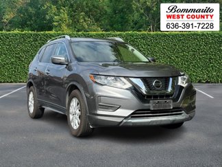 Used 2018 Nissan Rogue SV image 1