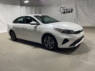 Used 2023 Kia Forte LXS image 1