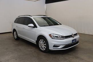 Used 2018 Volkswagen Golf SE image 1