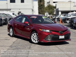 Used 2019 Toyota Camry LE image 1