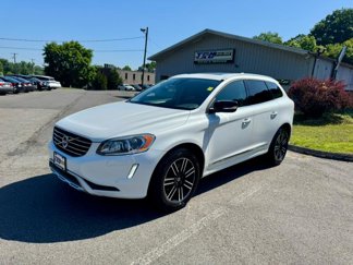 Used 2017 Volvo XC60 T5 Dynamic w/ Preferred Option Package image 1