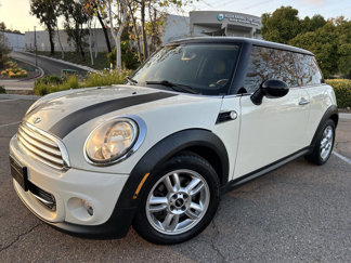 Used 2011 MINI Cooper Hardtop image 1