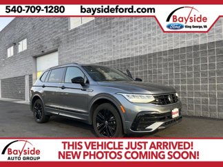 Used 2022 Volkswagen Tiguan SE R-Line image 1