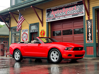 Used 2012 Ford Mustang Convertible image 1