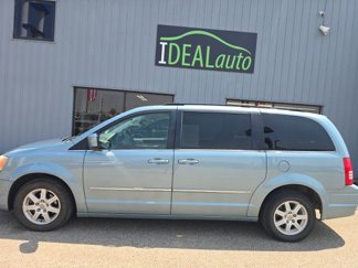 Used 2010 Chrysler Town & Country Touring image 1