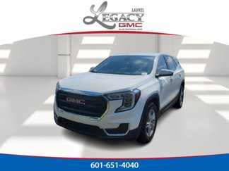 Used 2024 GMC Terrain SLE image 1