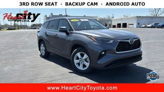 Certified 2022 Toyota Highlander LE image 1