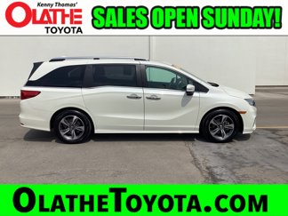 Used 2018 Honda Odyssey Touring image 1