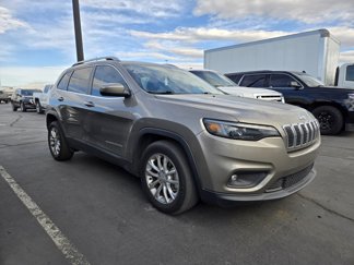 Used 2019 Jeep Cherokee Latitude w/ Popular Appearance Group image 1