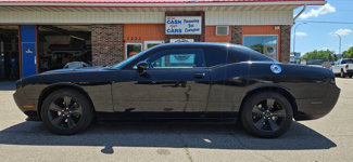 Used 2013 Dodge Challenger SXT image 1