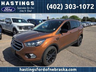 Used 2017 Ford Escape SE w/ SE Sport Appearance Package image 1