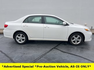 Used 2011 Toyota Corolla LE image 1