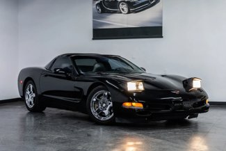 Used 1999 Chevrolet Corvette Coupe w/ Roof Pkg image 1
