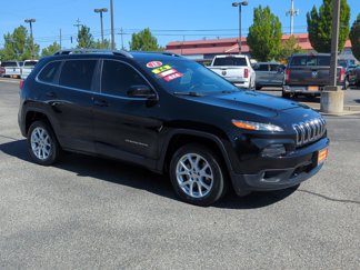 Used 2018 Jeep Cherokee Latitude Plus w/ Comfort/Convenience Group image 1