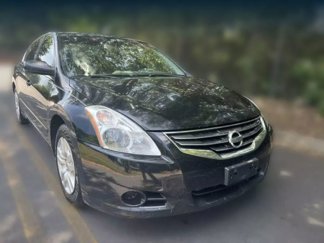 Used 2010 Nissan Altima 2.5 image 1