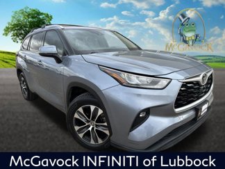 Used 2020 Toyota Highlander XLE image 1
