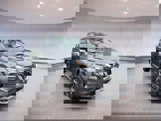 Used 2023 Nissan Rogue S image 1