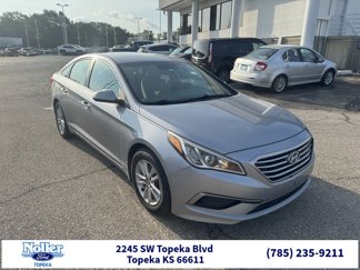 Used 2016 Hyundai Sonata SE w/ Cargo Package image 1