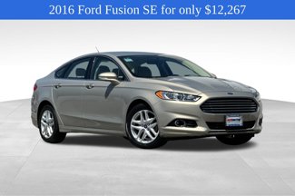 Used 2016 Ford Fusion SE w/ Equipment Group 202A image 1
