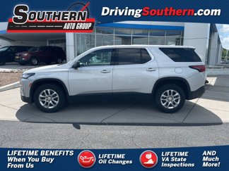Certified 2022 Chevrolet Traverse LS image 1