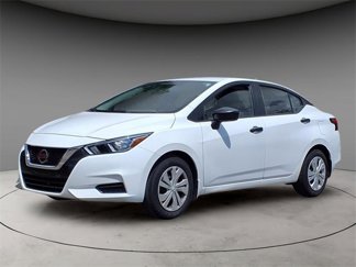 Used 2022 Nissan Versa S image 1