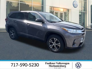 Used 2019 Toyota Highlander LE image 1
