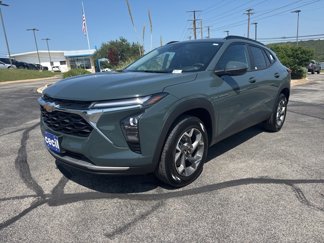New 2025 Chevrolet Trax LT w/ Sunroof Package image 1