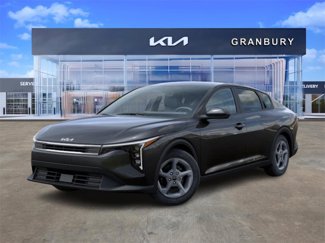 New 2025 Kia K4 LXS image 1