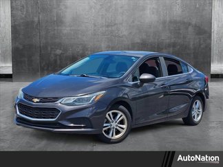 Used 2017 Chevrolet Cruze LT image 1