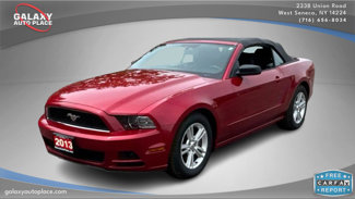 Used 2013 Ford Mustang Convertible image 1