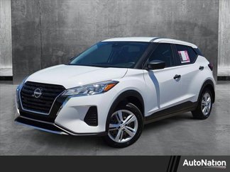 Used 2022 Nissan Kicks S image 1