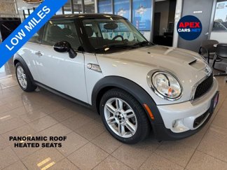 Used 2013 MINI Cooper S image 1