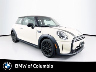Used 2022 MINI Cooper 2-Door Hardtop w/ Premium Package image 1