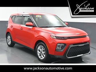 Used 2022 Kia Soul LX w/ Technology Package image 1