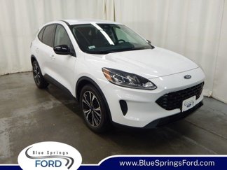 Used 2022 Ford Escape SE w/ SE Sport Appearance Package image 1