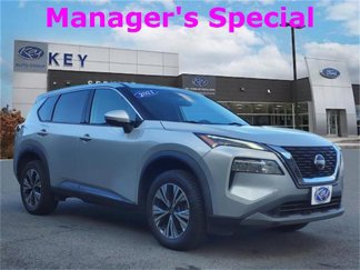 Used 2021 Nissan Rogue SV image 1