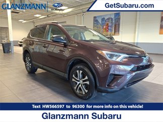 Used 2017 Toyota RAV4 LE image 1